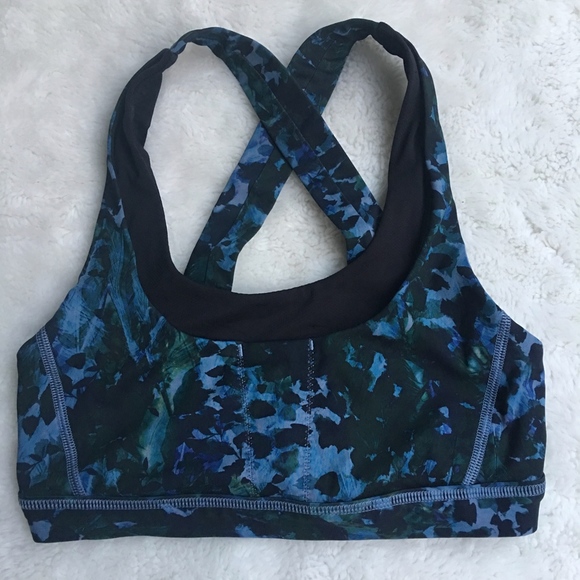 lululemon athletica Tops - Lululemon Sports Bra Top Size 4